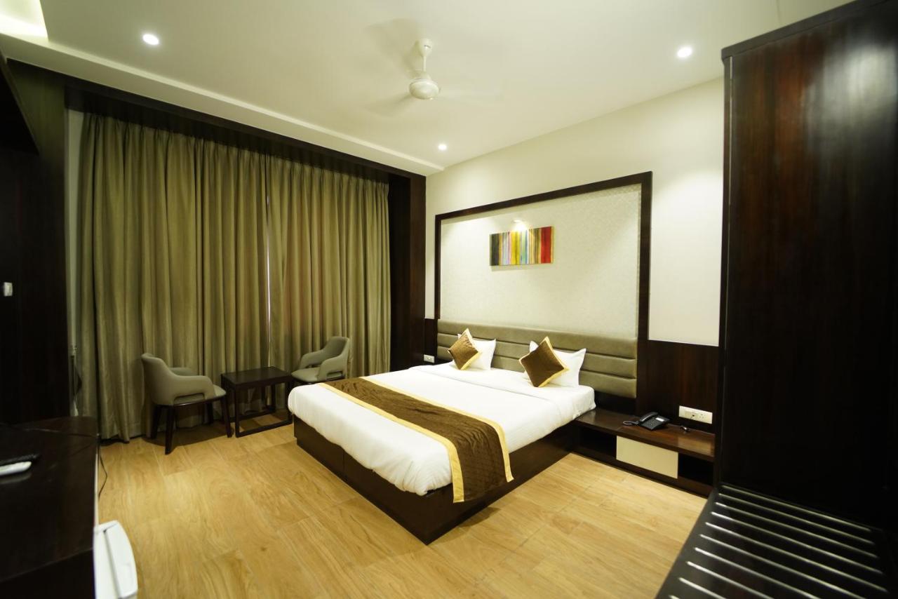 Hotel The Royal Inn Baramati Exteriér fotografie