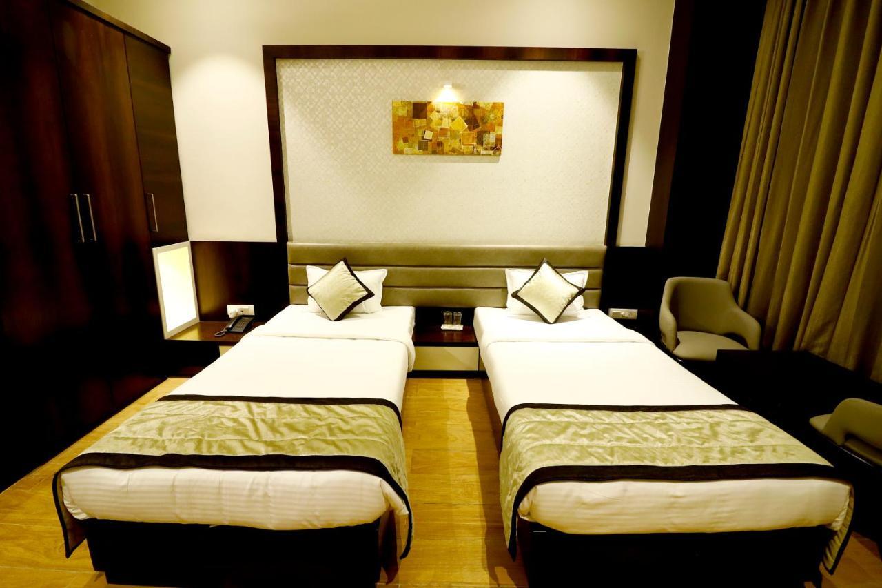 Hotel The Royal Inn Baramati Exteriér fotografie